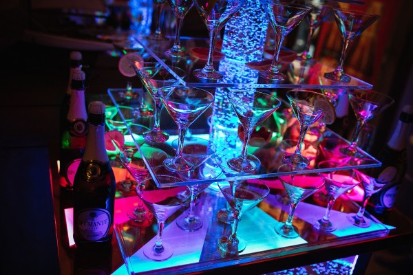 EFEKTI NIJAGARA šampanjac fontane, podni dim, unutrašnji vatromet...